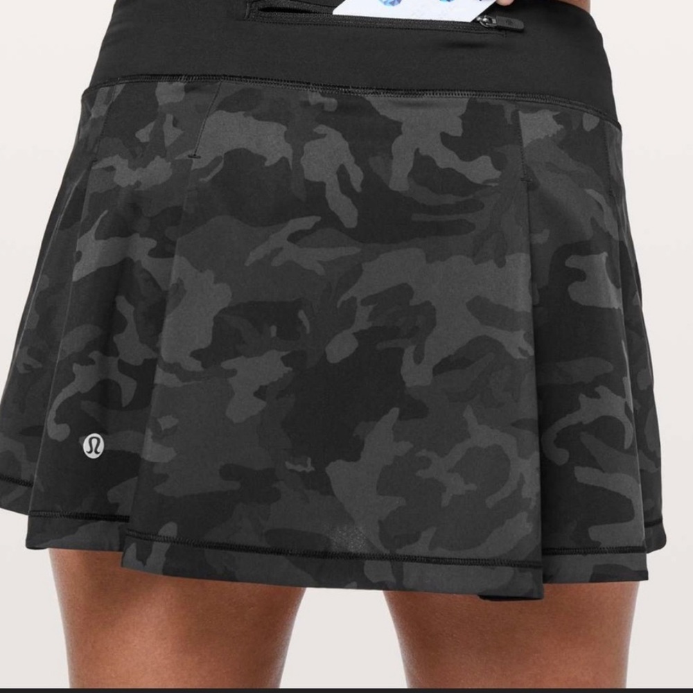 Lululemon Pace Rival Skirt Skort Size 4 
Regular Length